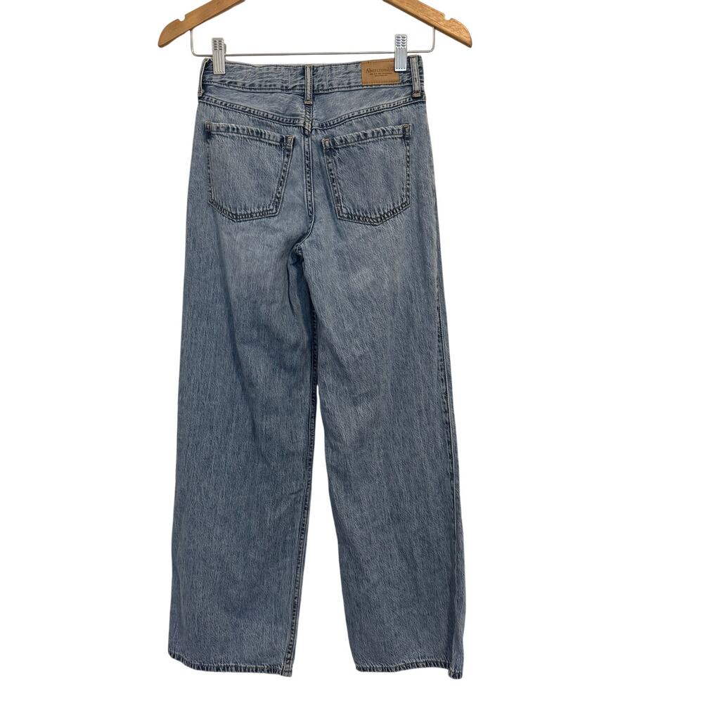 Abercrombie Kids 11/12 Long High Rise Ultra Wide Leg Light Wash Denim Jeans - Picture 3 of 3